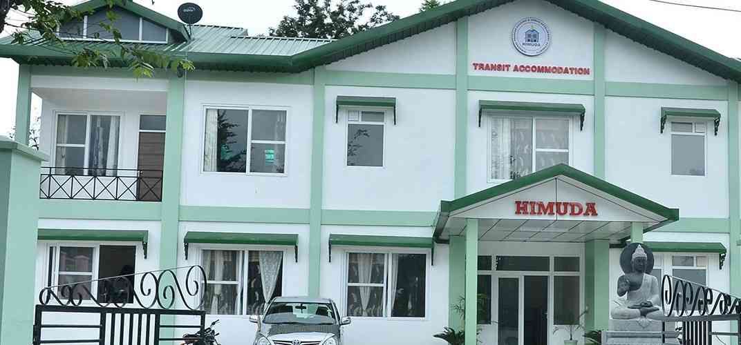 HIMUDA Property Scheme 2026 offers 101 residential plots, single rooms, 1BHK, 2BHK and 3BHK flats in Shimla, Solan, Kullu and Sirmaur on FCFS Basis. Check prices, eligibility, EMD, allotment and payment plan.